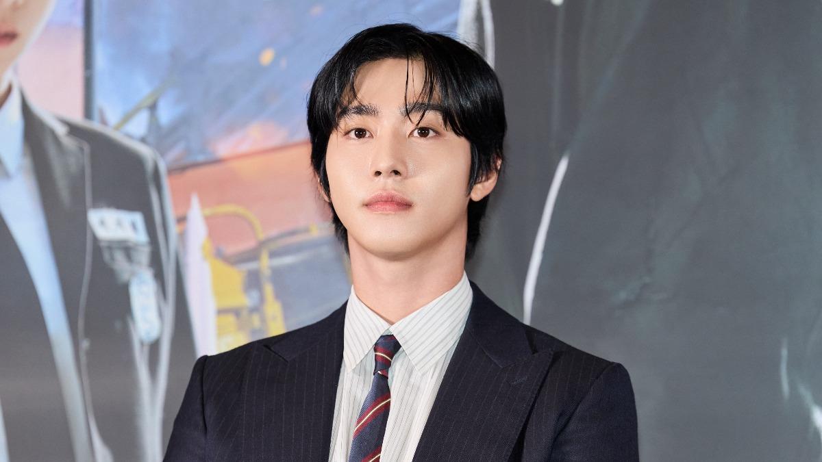  《全知读者视角》 